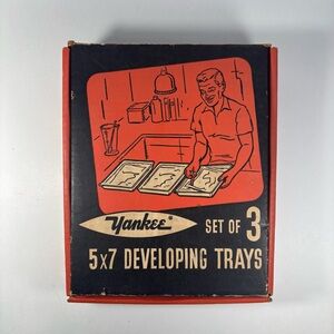 5x7 Developing Trays - Set of 3 in Red and Black